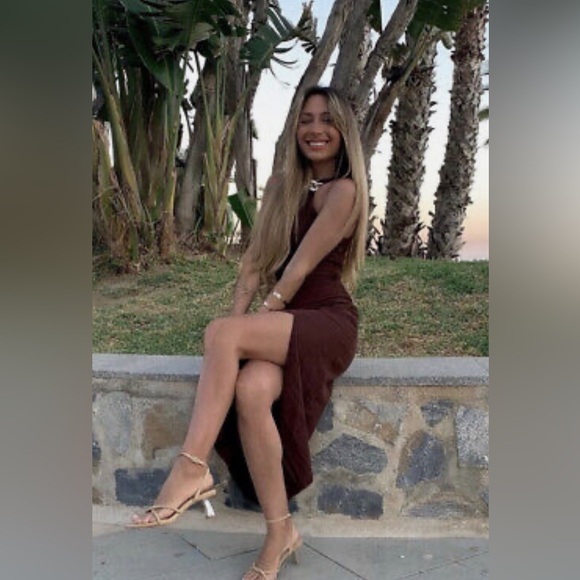 ZARA BROWN LINEN BLEND HALTER NECK MIDI GATHERED DRESS WITH CHAIN SIZE XS - Picture 5 of 7